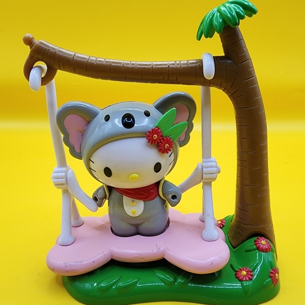 2002 Hello Kitty Dream World Koala Happy Forest Sanrio Bandai